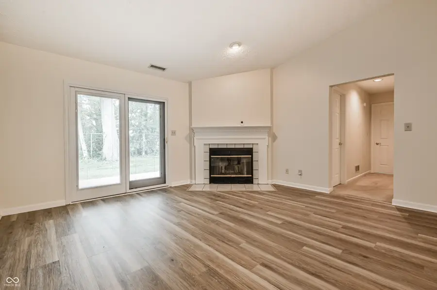 9554 Cadbury Circle, Indianapolis, IN 46260 - #3