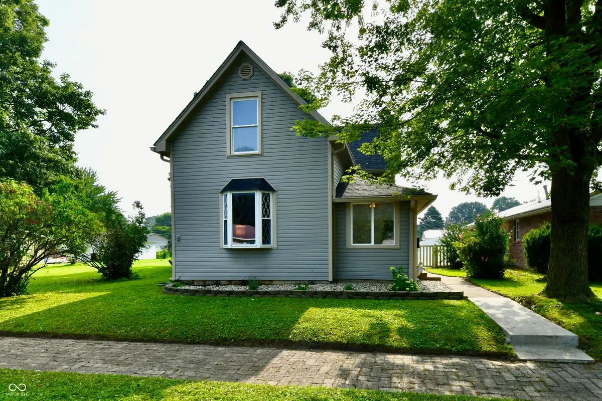 205 N 10th Street, Elwood, IN 46036 - #1