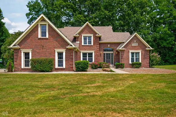 2508 W Indian Creek Road, Trafalgar, IN 46181