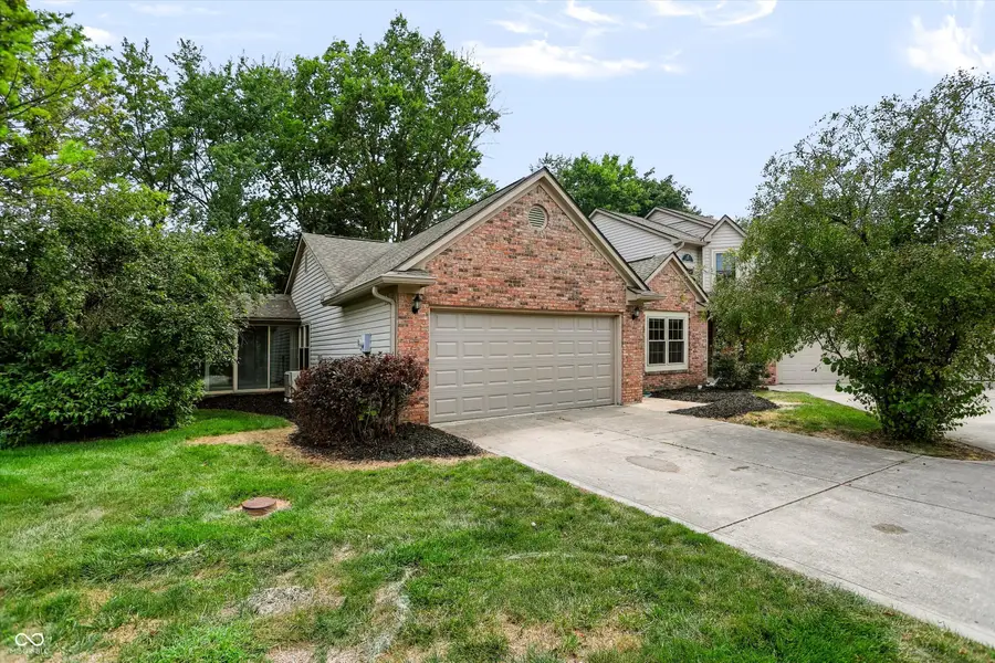 1039 Buffalo Run Way, Indianapolis, IN 46227 - #2