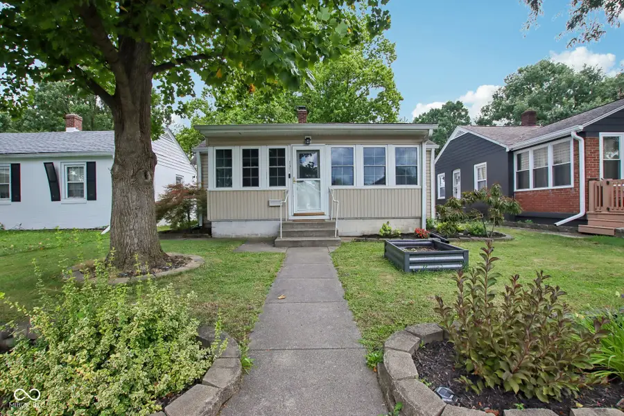 137 N 4th Avenue, Beech Grove, IN 46107 - #2