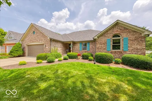 591 Leah Way, Greenwood, IN 46142