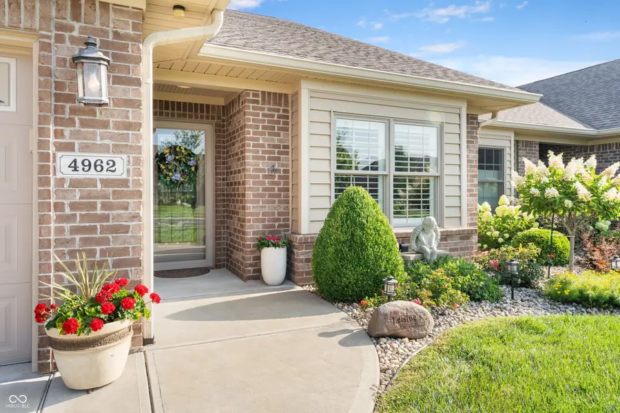 4962 Delray Drive, Columbus, IN 47203 - #3