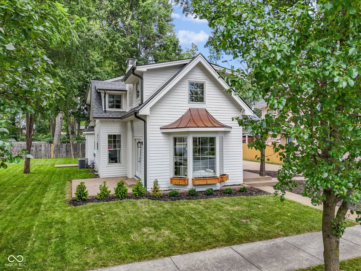 122 E 32nd Street, Indianapolis, IN 46205 - #1