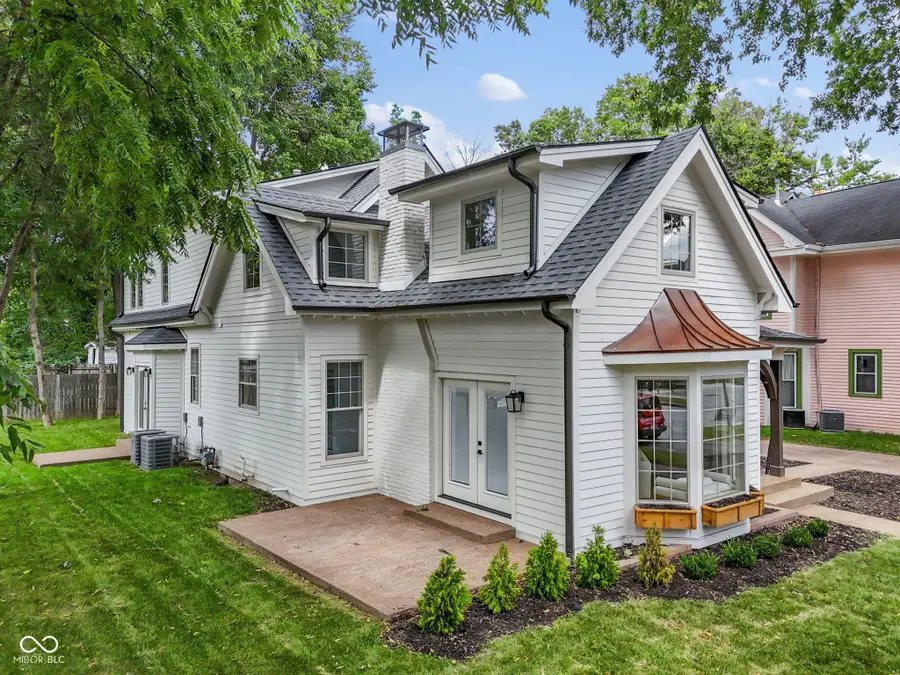 122 E 32nd Street, Indianapolis, IN 46205 - #2