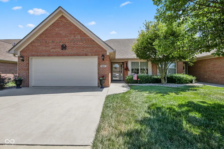 4821 W Harrisburg Court, New Palestine, IN 46163 - #2