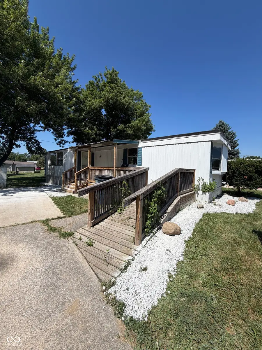 3216 N Memorial Drive N, Elwood, IN 46036 - #2