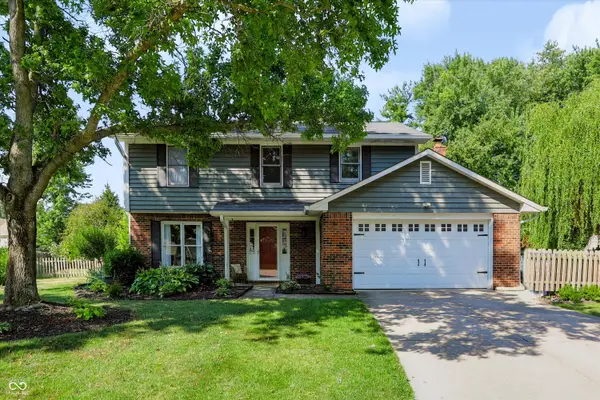 60 Waterford Court, Zionsville, IN 46077