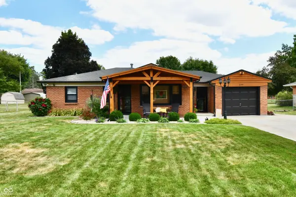 209 Kirk Drive W, Indianapolis, IN 46234