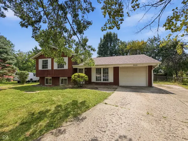 9520 Burrwood Court, Indianapolis, IN 46235