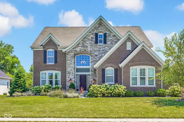 5901 Chartwell Drive, Bargersville, IN 46106