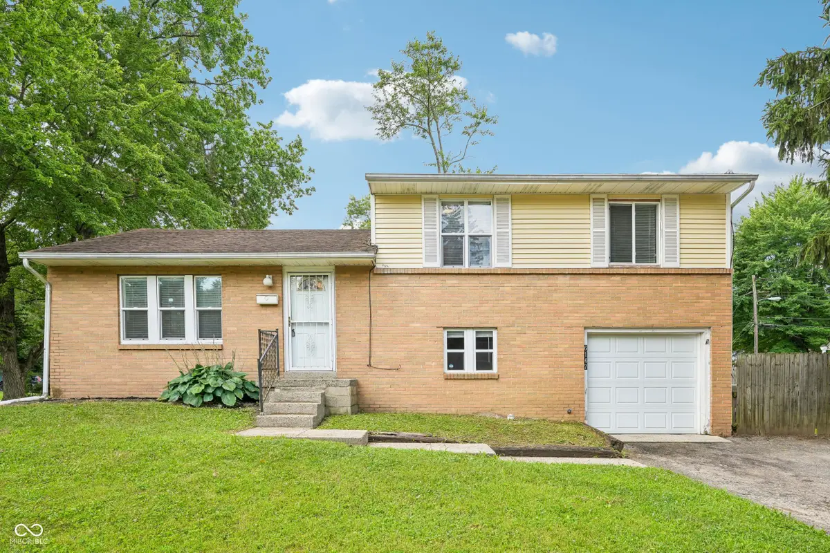 6147 E 40th Street, Indianapolis, IN 46226 - #1