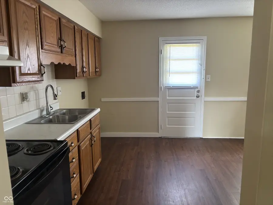 1915 E 15th Street, Muncie, IN 47302 - #3