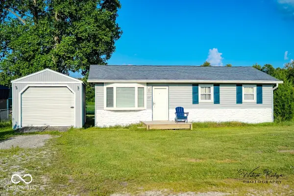 657 Clifty Drive, Columbus, IN 47201