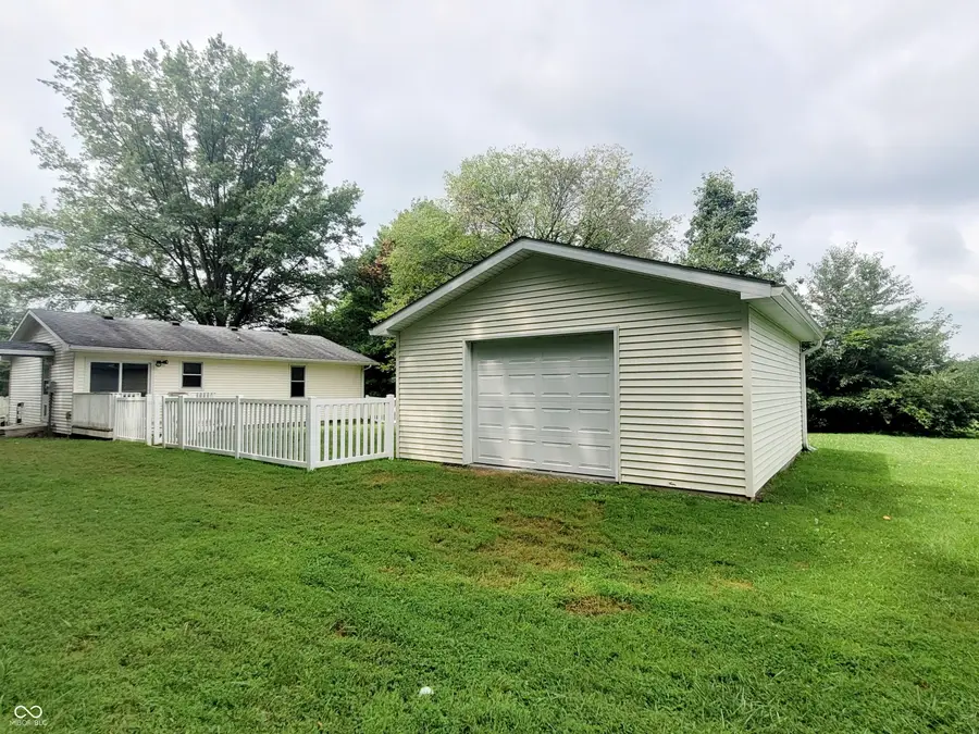 1604 N Cayuse Trail, Greensburg, IN 47240 - #2