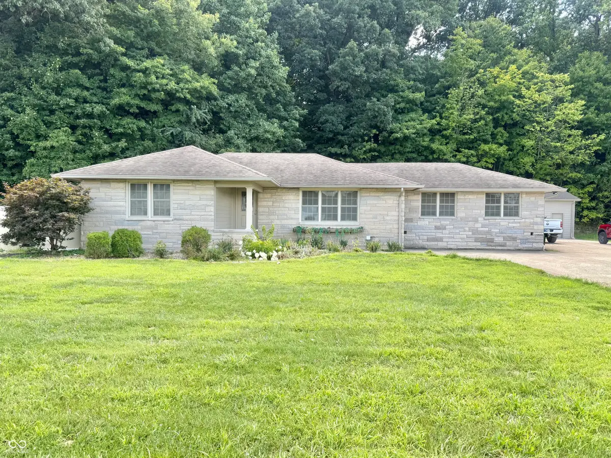 545 E State Road 250, Brownstown, IN 47220 - #1