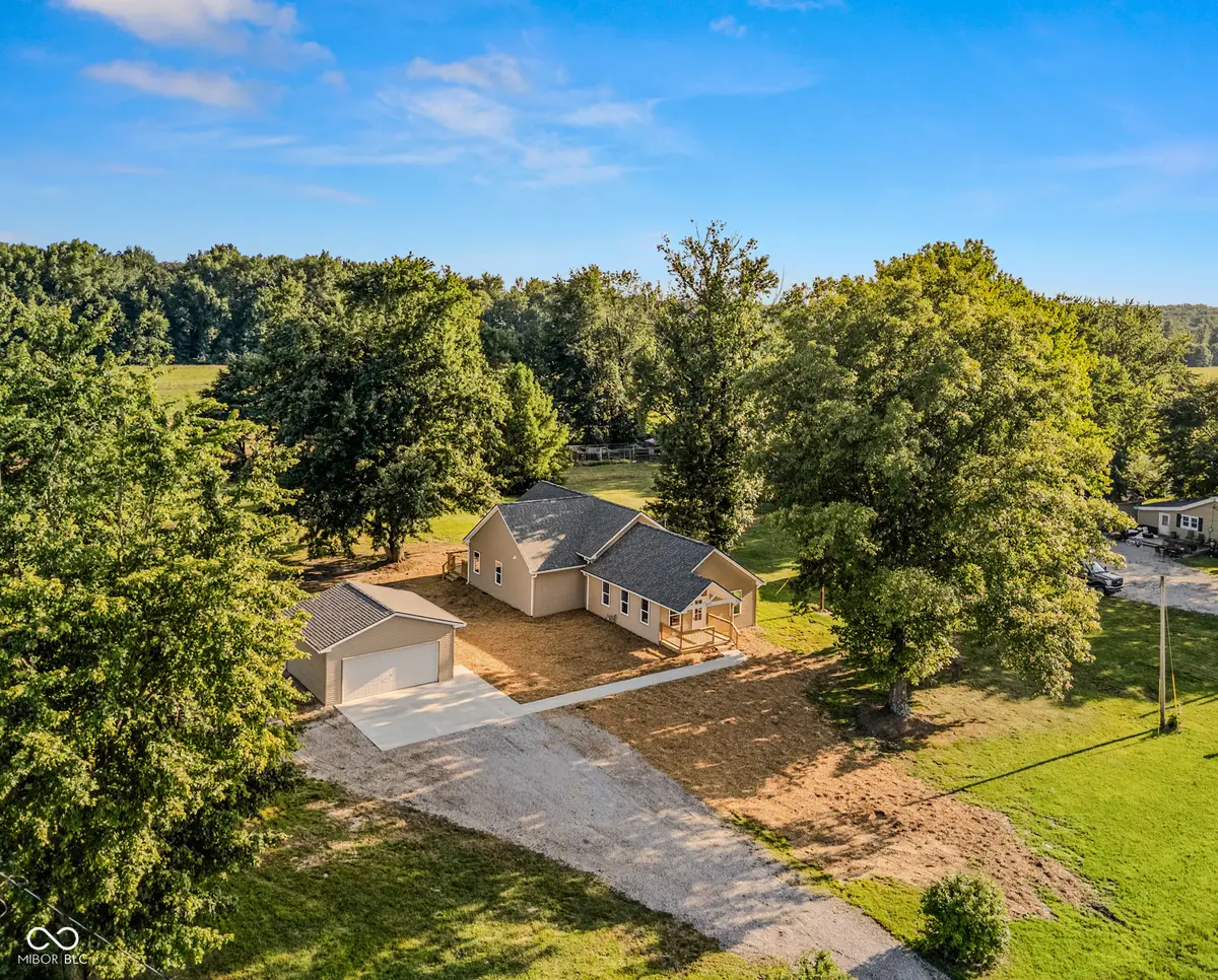 4355 W 450 S, Columbus, IN 47201 - #1