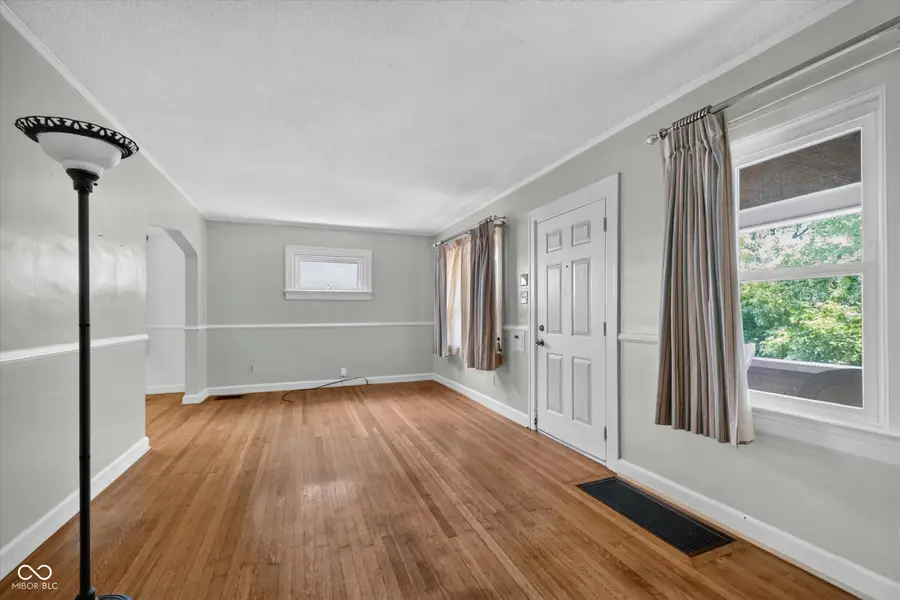 955 Lesley Avenue, Indianapolis, IN 46219 - #3