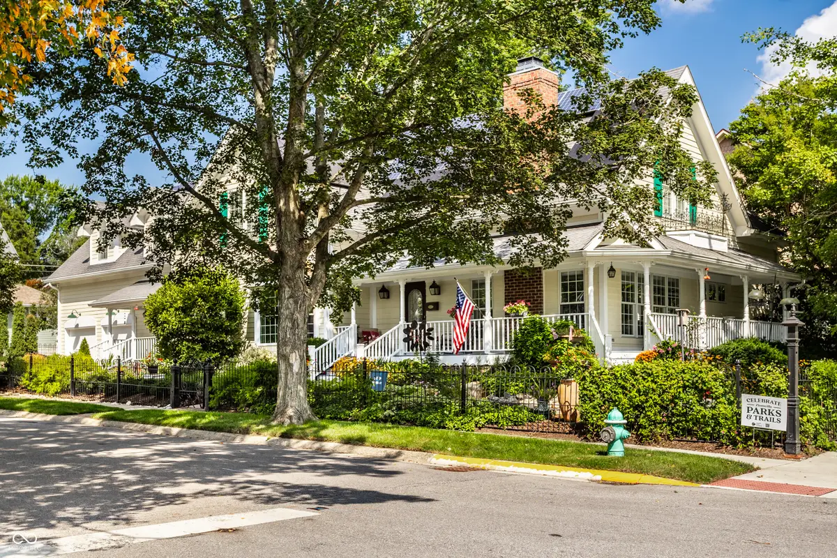 520 W Cedar Street, Zionsville, IN 46077 - #1
