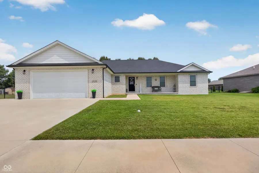 1723 Bell Ford Drive W, Seymour, IN 47274 - #2