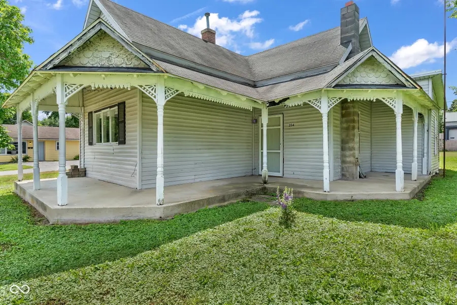 204 S Lafayette Street, Cloverdale, IN 46120 - #2