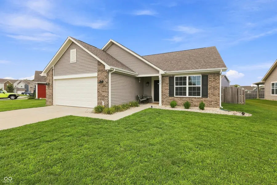 1278 W Wyndstone Way, Fortville, IN 46040 - #2