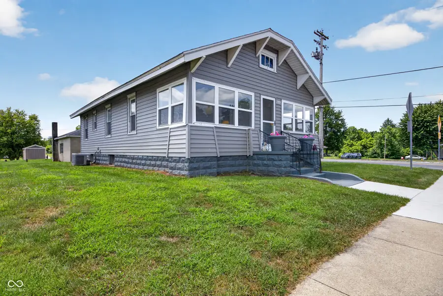 8006 E Main, Dugger, IN 47848 - #3