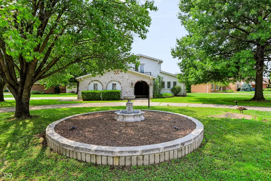 8402 Gallant Fox Drive, Indianapolis, IN 46217 - #2
