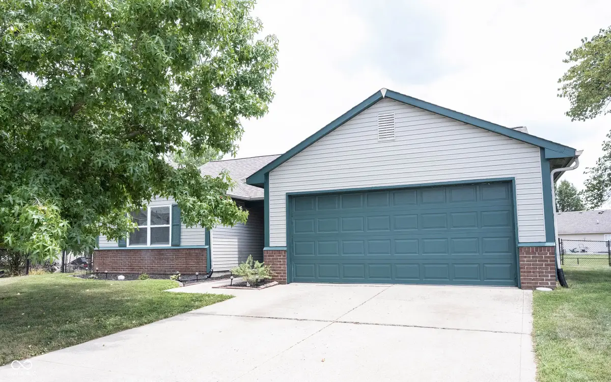 136 E Lullaby Court, Greenfield, IN 46140 - #1