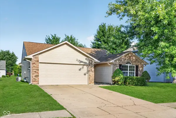13083 N Sterling Commons, Fishers, IN 46038