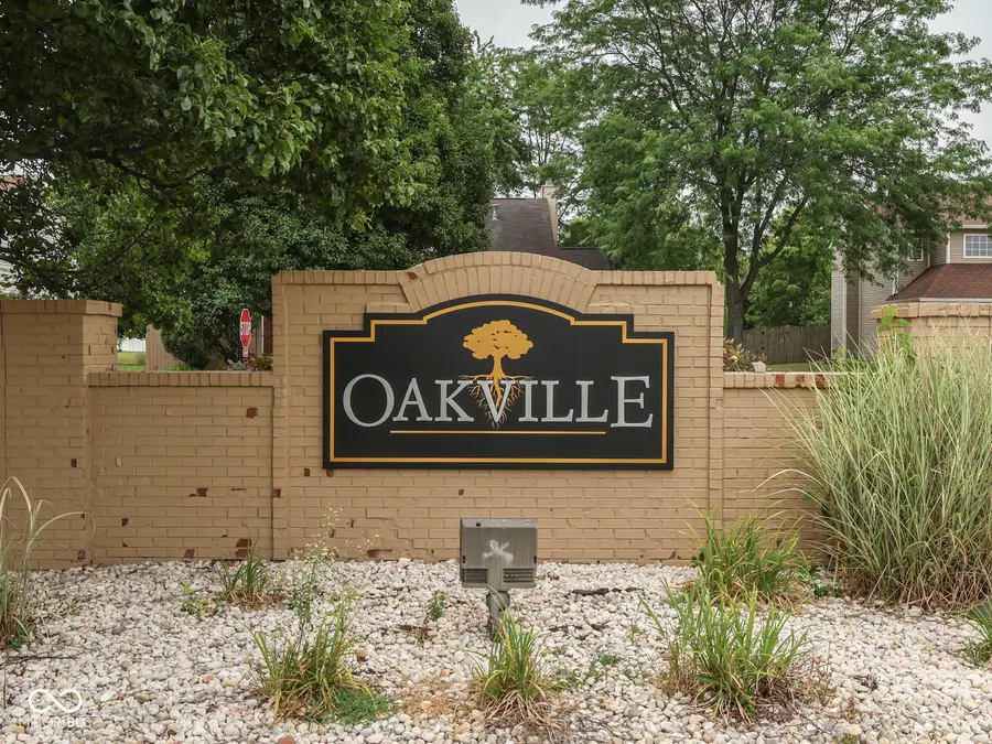 615 Hummingbird Lane, Whiteland, IN 46184 - #2