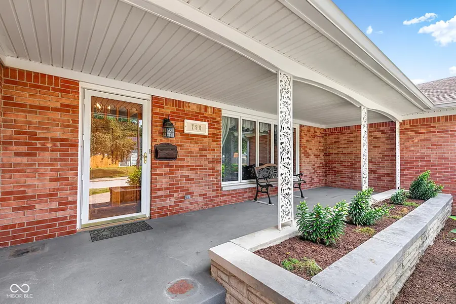 798 N 12th Street, Noblesville, IN 46060 - #2