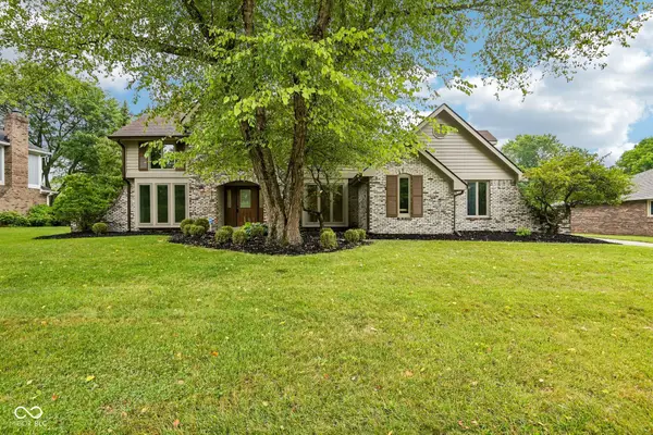 8815 Fathom Crest, Indianapolis, IN 46256