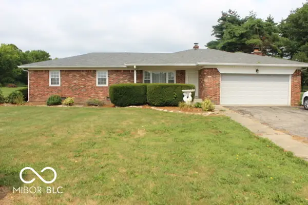 6824 S Mooresville Road, Indianapolis, IN 46221