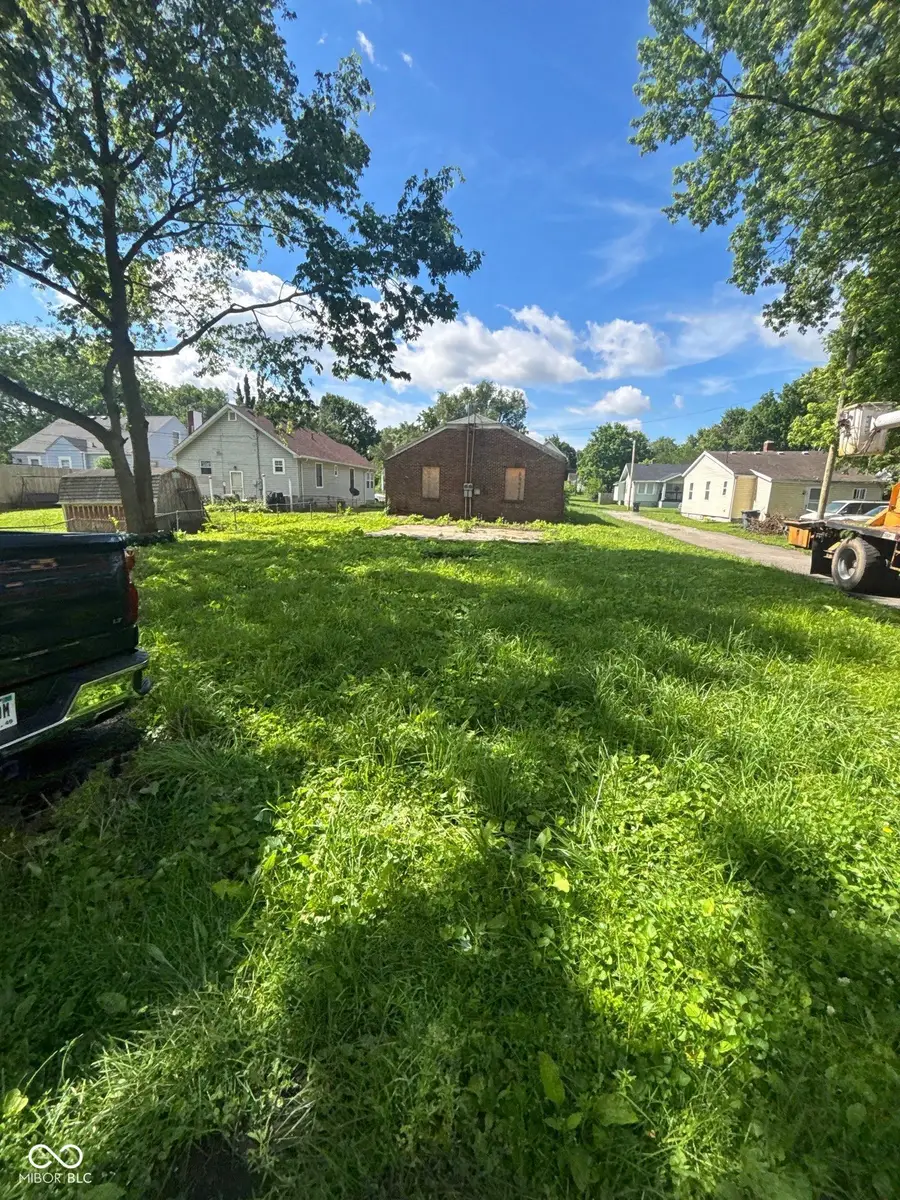 1028 W 10th Street, Anderson, IN 46016 - #2