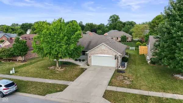 377 Savannah Drive, Greenwood, IN 46142