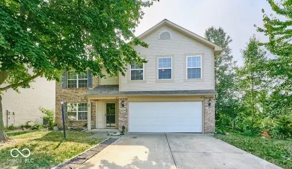 827 Treyburn Lakes Way, Indianapolis, IN 46239