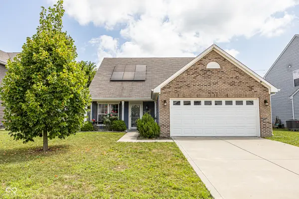 2481 Shadowbrook Trace, Greenwood, IN 46143