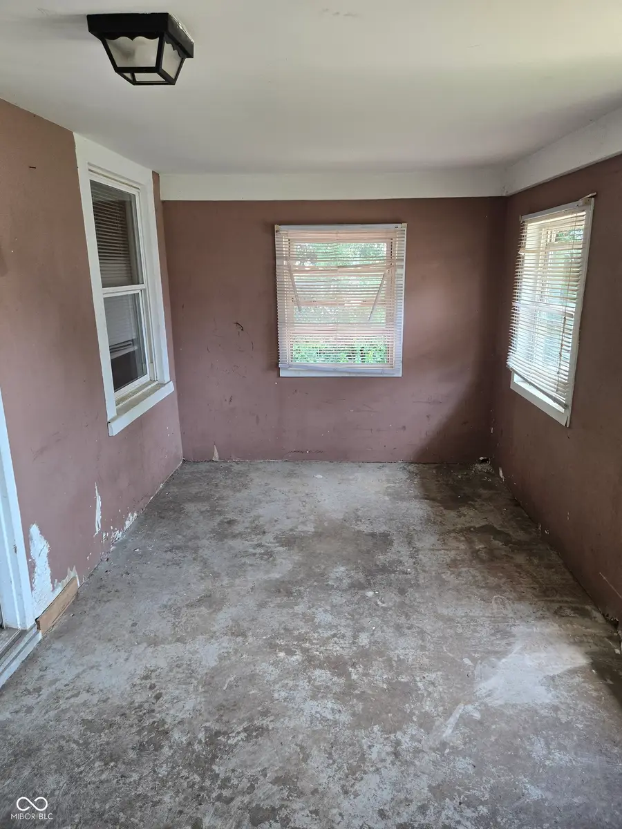 654 N Alton Avenue, Indianapolis, IN 46222 - #2