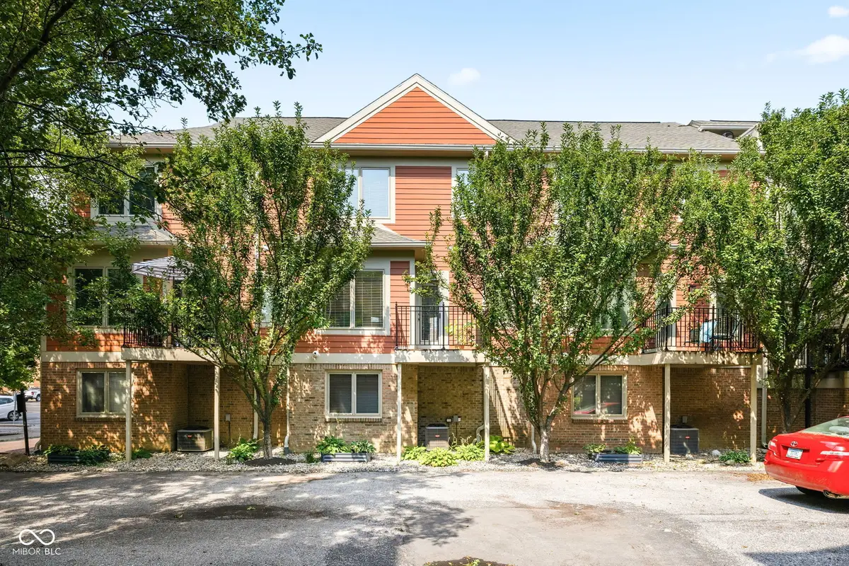 523 Allard Place, Indianapolis, IN 46202 - #1
