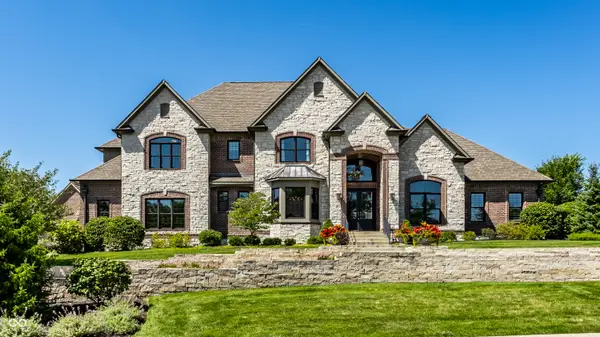 6760 Wellington Circle, Zionsville, IN 46077