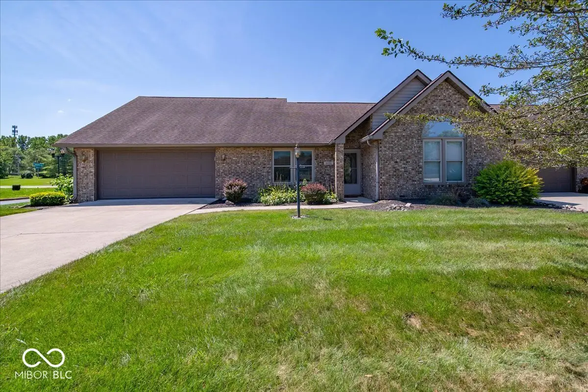 6601 W Talamore Court, Yorktown, IN 47396 - #1