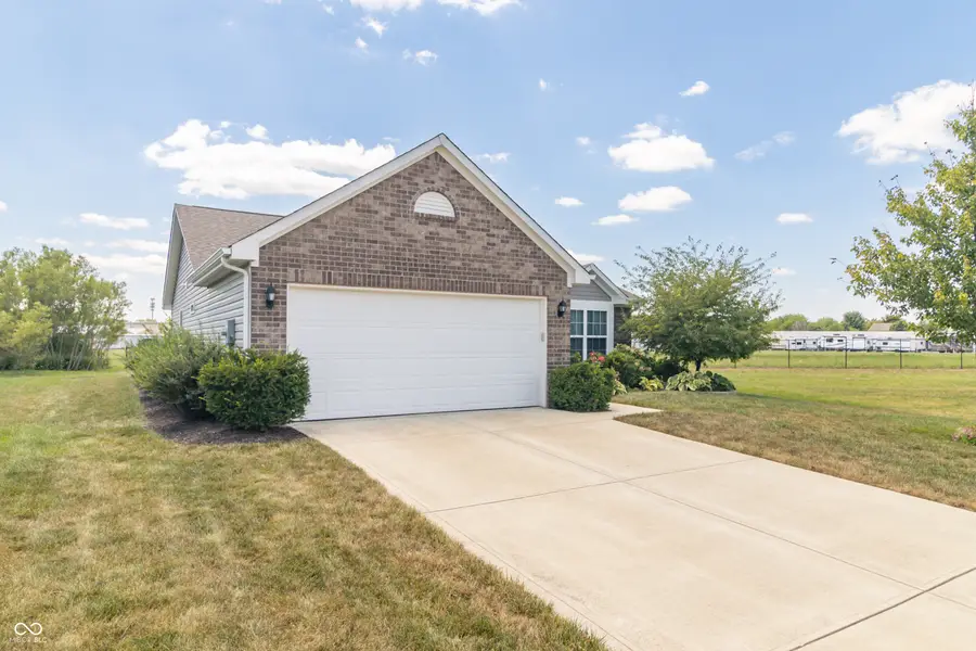 388 Gondola Run, Greenfield, IN 46140 - #2