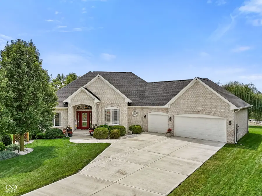 2334 S Richman Circle, New Palestine, IN 46163 - #2