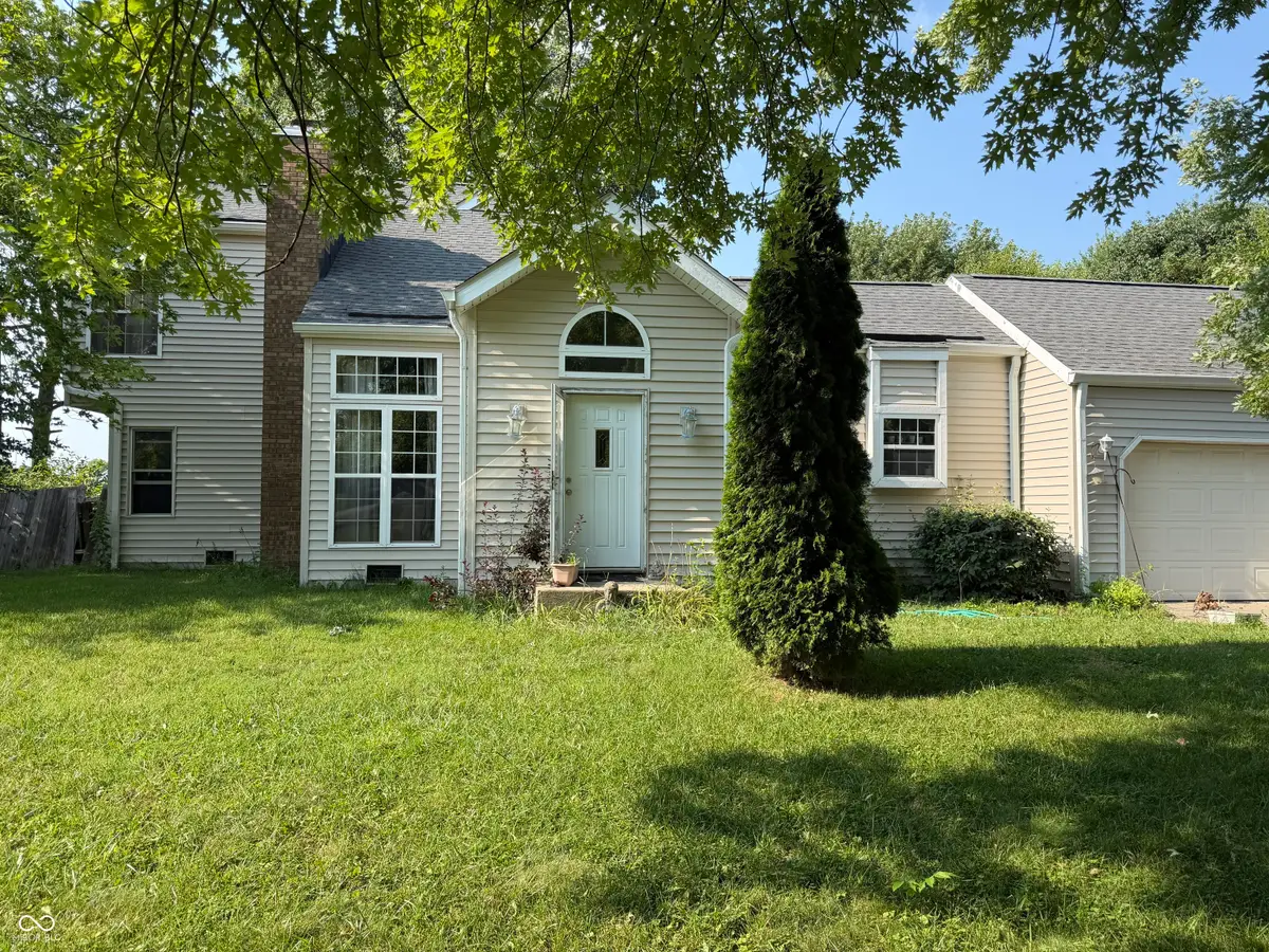 5586 W Beechwood Lane, New Palestine, IN 46163 - #1