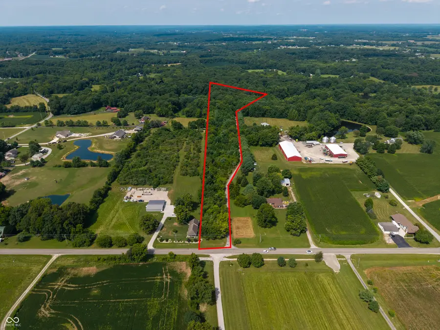 3299-3201 W Bear Claw Road, Trafalgar, IN 46181 - #2