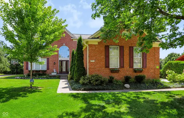 7761 Prairie View Drive, Indianapolis, IN 46256
