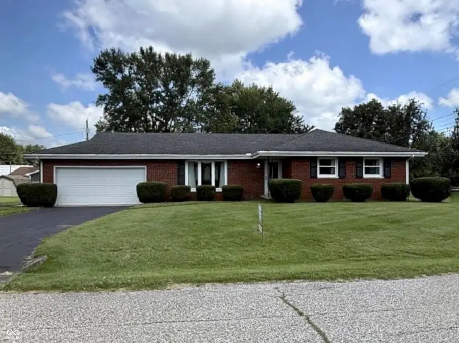 8136 E Hoover Drive, Seymour, IN 47274 - #2