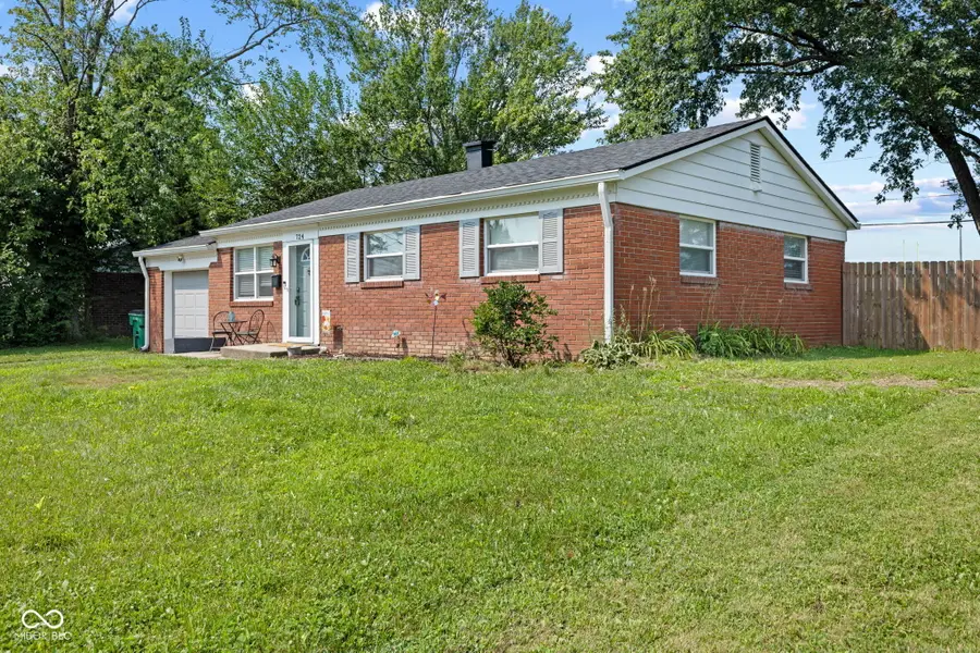 724 Maple Lane, Brownsburg, IN 46112 - #2