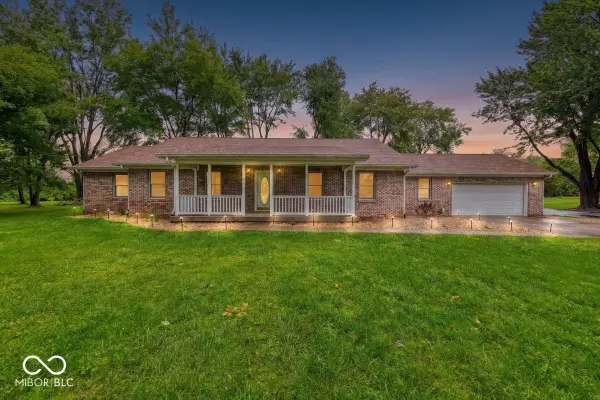 2350 Fox Drive, Franklin, IN 46131